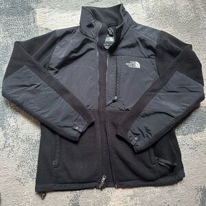 The North Face, women’s size M, Denali Jacket in black